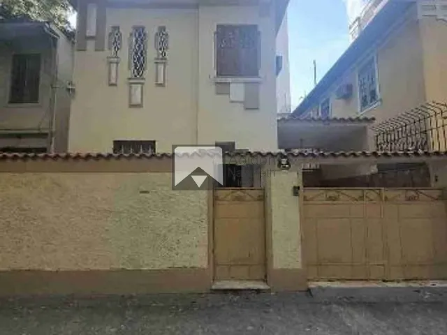 Casa com 200m² 4 quartos e 2 banheiros, à venda, no bairro Ingá em Niterói