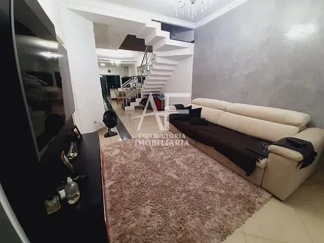 Casa com 250m² 3 quartos e 3 banheiros, à venda, no bairro Campos do Conde II Louvre em Tremembé