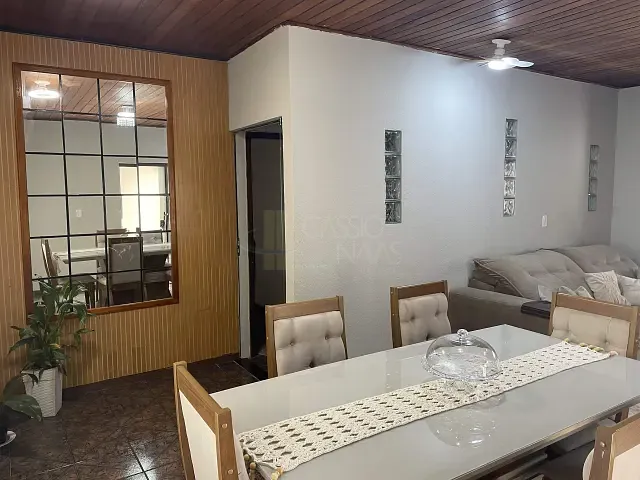 Casa com 390m² 3 quartos e 3 banheiros, à venda, no bairro Jardim Diamantina em Apucarana