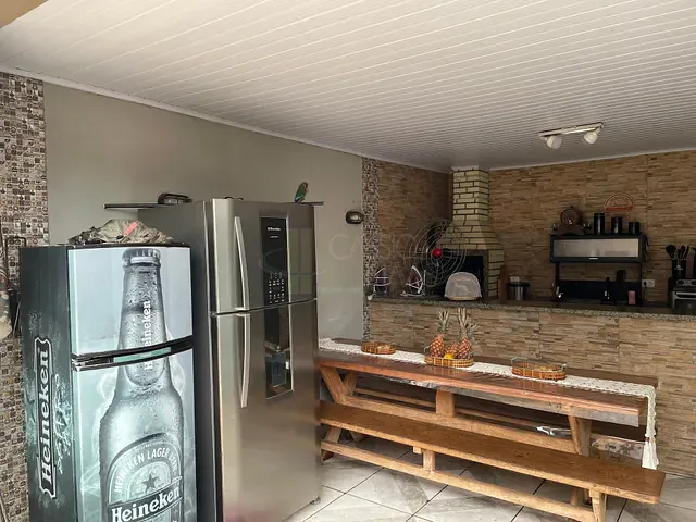 Casa com 390m² 3 quartos e 3 banheiros, à venda, no bairro Jardim Diamantina em Apucarana