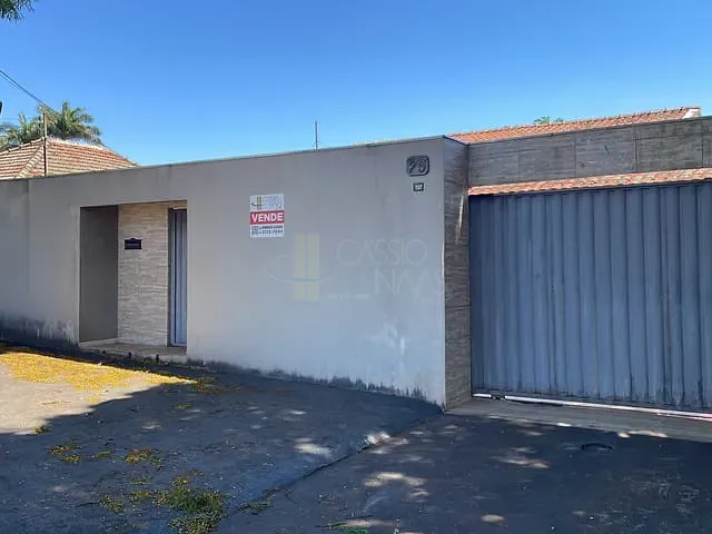 Casa com 390m² 3 quartos e 3 banheiros, à venda, no bairro Jardim Diamantina em Apucarana