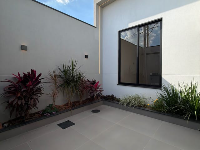 Casa 3 quartos e 2 banheiros, à venda, no bairro Reserva Centenária em Santa Bárbara D'Oeste