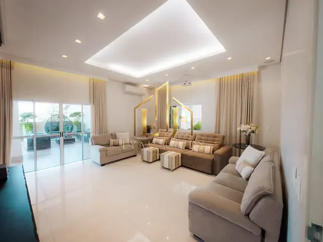 Casa com 473m² 5 quartos e 6 banheiros, à venda, no bairro Despraiado em Cuiabá