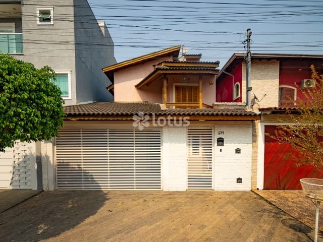 Casa com 175m² 3 quartos e 3 banheiros, à venda ou para alugar, no bairro Portais (Polvilho) em Cajamar