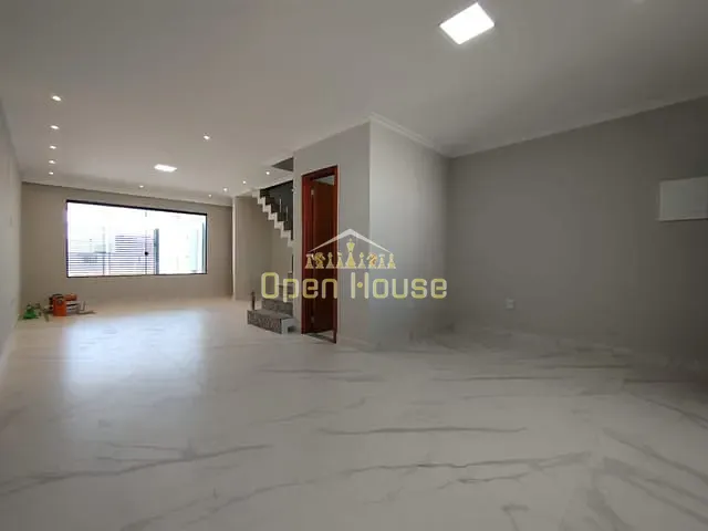 Casa com 180m² 3 quartos e 4 banheiros, à venda, no bairro Jardim Belvedere em Volta Redonda