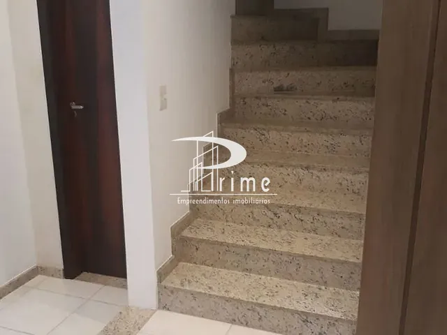 Casa com 360m² 3 quartos e 5 banheiros, à venda, no bairro Itaipu em Niterói