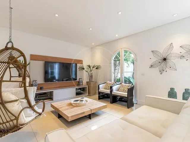 Casa com 533m² 4 quartos e 6 banheiros, à venda, no bairro Jardim Petrópolis em São Paulo