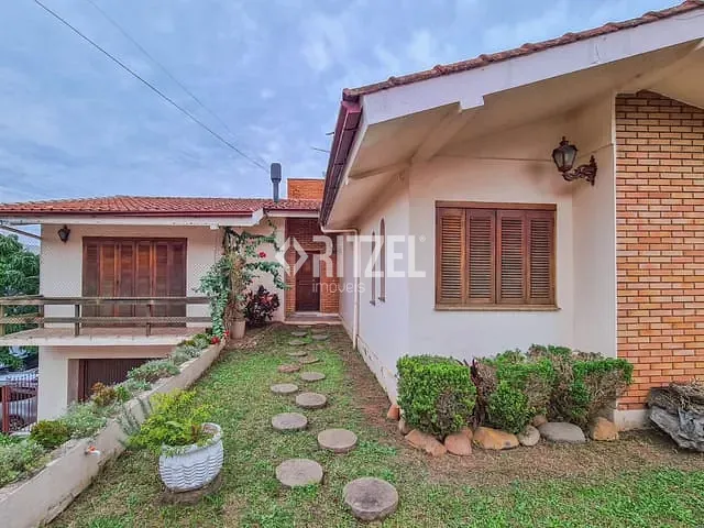 Casa com 574m² 3 quartos e 3 banheiros, à venda, no bairro Rondônia em Novo Hamburgo
