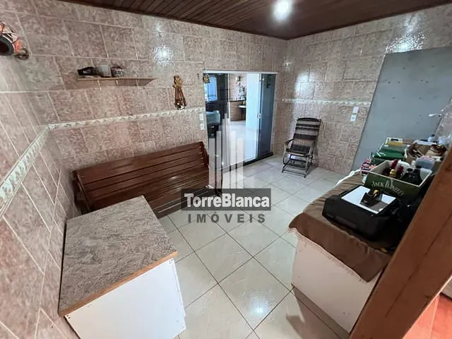 Casa com 429m² 3 quartos e 2 banheiros, à venda, no bairro Nova Rússia em Ponta Grossa