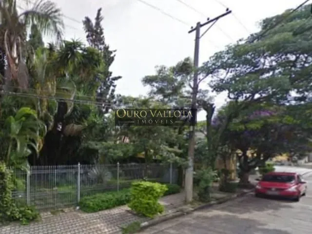 Casa com 692m², para alugar, no bairro Chácara Califórnia em São Paulo