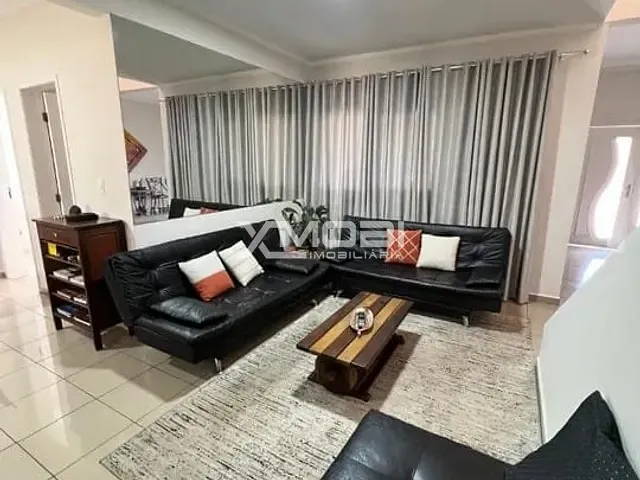 Casa com 1000m² 4 quartos e 4 banheiros, à venda, no bairro Bomfim em Itupeva