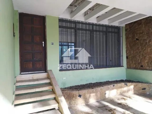 Casa com 340m² 3 quartos e 2 banheiros, à venda, no bairro Jardim Jussara em Sao Paulo