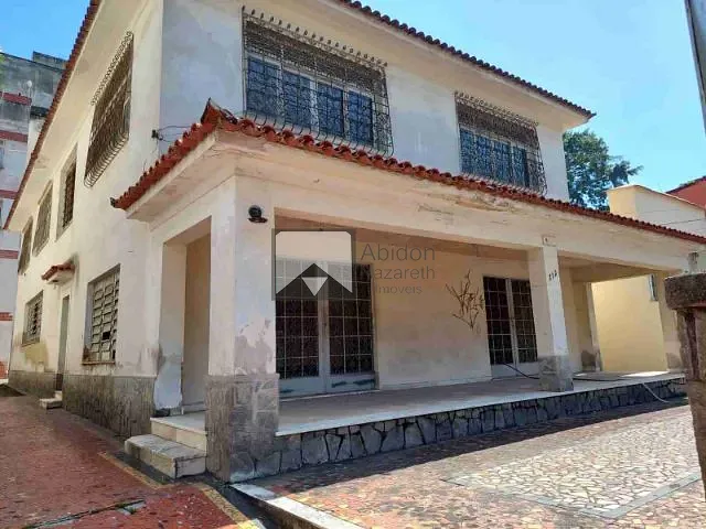Casa com 825m² 5 quartos e 3 banheiros, à venda, no bairro Centro em Niterói