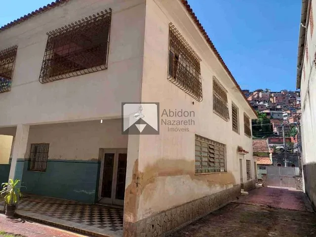 Casa com 825m² 5 quartos e 3 banheiros, à venda, no bairro Centro em Niterói