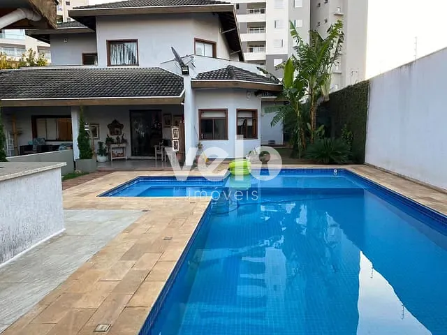 Casa com 890m² 4 quartos e 5 banheiros, à venda, no bairro Jardim das Nações em Taubaté