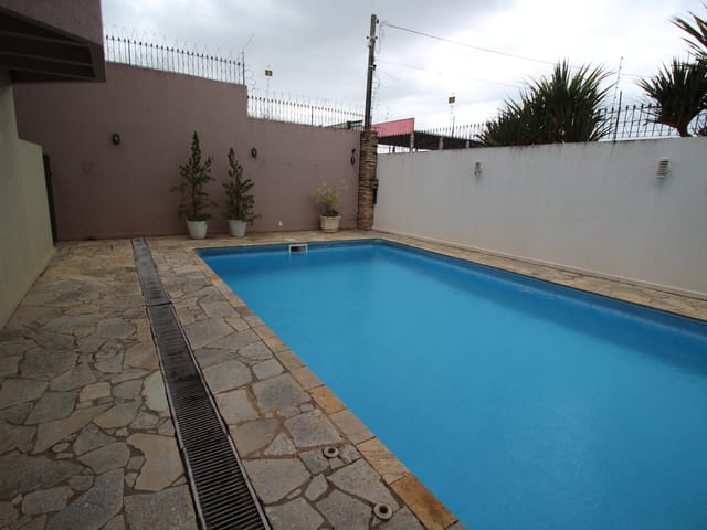 Casa com 630m² 4 quartos e 3 banheiros, à venda, no bairro Jardim Carvalho em Ponta Grossa