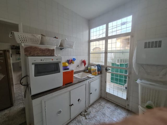 Casa com 216m² 6 quartos e 4 banheiros, à venda, no bairro Parque Leopoldina em Campos dos Goytacazes