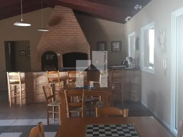 Casa com 1232m² 3 quartos e 3 banheiros, à venda, no bairro Jardim Novo Mundo em Jundiaí