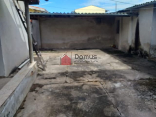 Casa à venda, no bairro Chácara Galega em Pindamonhangaba