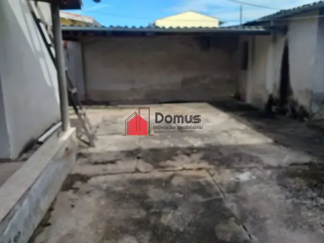 Casa à venda, no bairro Chácara Galega em Pindamonhangaba