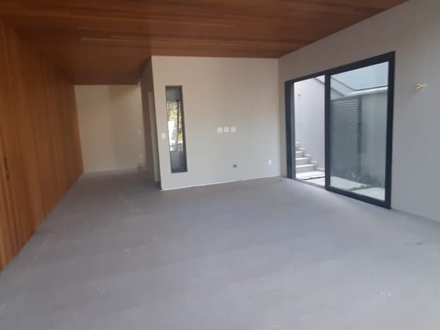 Casa com 600m² 4 quartos e 6 banheiros, à venda, no bairro Condomínio Residencial Montserrat em São José dos Campos