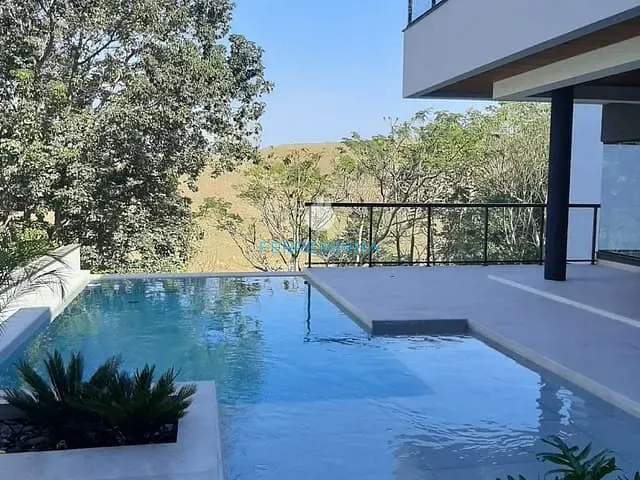 Casa com 600m² 4 quartos e 6 banheiros, à venda, no bairro Condomínio Residencial Montserrat em São José dos Campos
