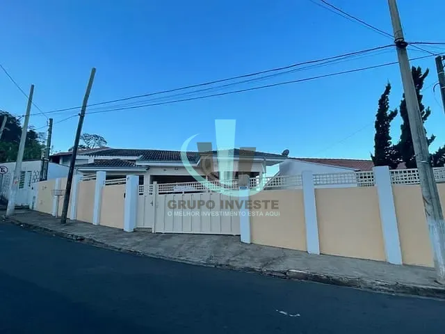 Casa com 300m² 3 quartos e 2 banheiros, à venda, no bairro Assumpção Netto em ÁGUAS DE LINDÓIA