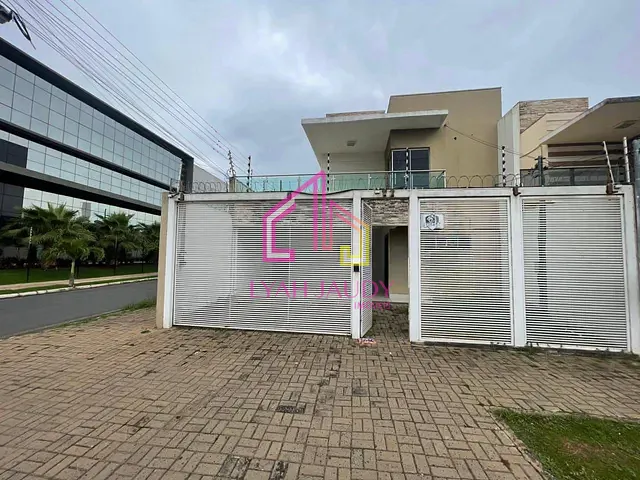Casa com 150m² 3 quartos e 4 banheiros, à venda, no bairro Centro-Sul em Várzea Grande