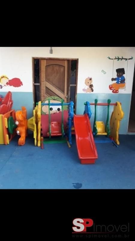 Casa com 400m², à venda, no bairro Jardim Anhangüera em São Paulo