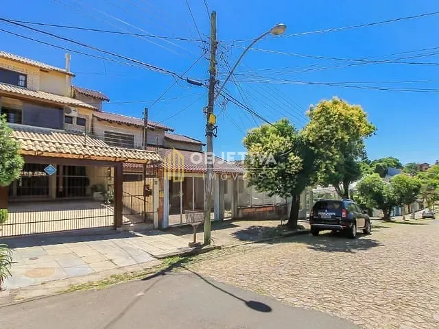 Casa 3 quartos e 6 banheiros, à venda, no bairro Cavalhada em Porto Alegre