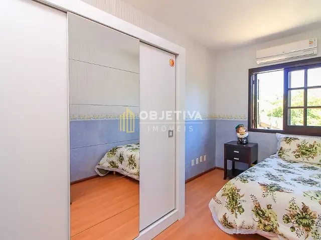 Casa 3 quartos e 6 banheiros, à venda, no bairro Cavalhada em Porto Alegre