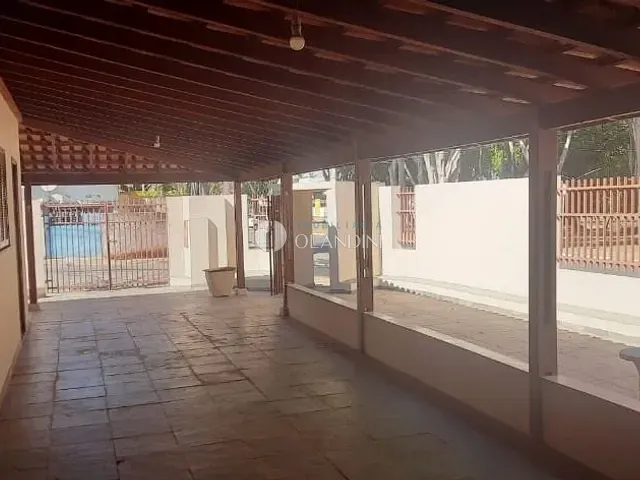 Casa com 246m² 3 quartos e 2 banheiros, à venda, no bairro Jardim Ricardo Duzzi em Artur Nogueira