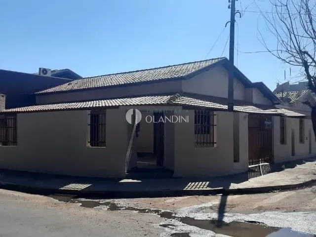 Casa com 246m² 3 quartos e 2 banheiros, à venda, no bairro Jardim Ricardo Duzzi em Artur Nogueira