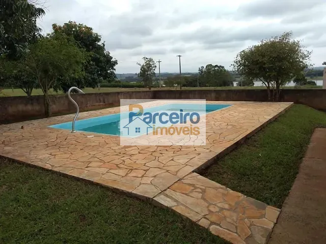 Casa com 520m² 3 quartos e 2 banheiros, à venda, no bairro Riviera de Santa Cristina I em Arandu