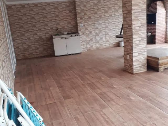 Casa com 500m² 4 quartos e 3 banheiros, à venda, no bairro dos Pires (Caucaia do Alto) em Cotia