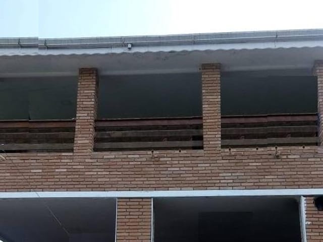 Casa com 500m² 4 quartos e 3 banheiros, à venda, no bairro dos Pires (Caucaia do Alto) em Cotia