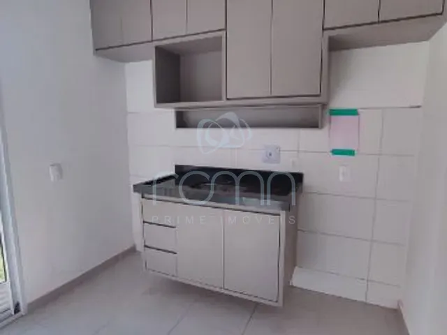 Casa 2 quartos e 1 banheiro, para alugar, no bairro Parque dos Passaros em Bady Bassitt