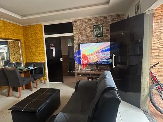 Casa com 375m² 2 quartos e 2 banheiros, à venda, no bairro Jardim da Paz (Praia de Mauá) em Magé