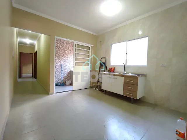 Casa com 125m² 2 quartos e 2 banheiros, à venda, no bairro Jardim Continental em Taubaté