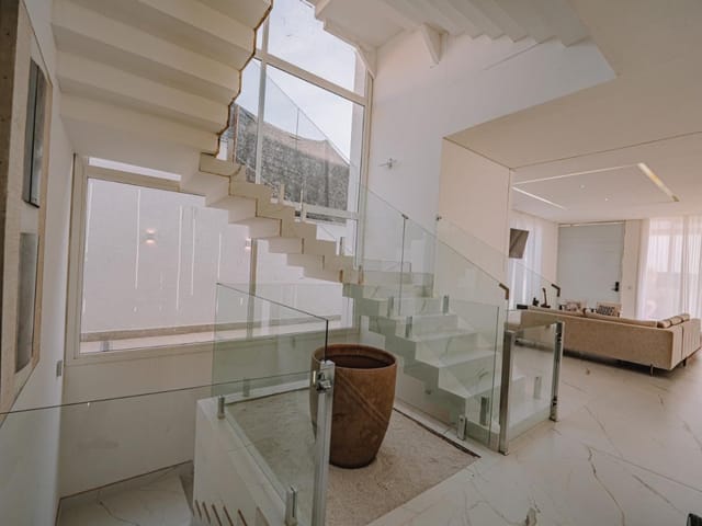 Casa com 600m² 3 quartos e 6 banheiros, à venda, no bairro Alphaville em Santana de Parnaíba