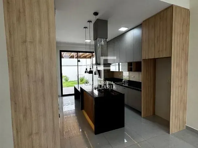 Casa com 250m² 3 quartos e 3 banheiros, à venda, no bairro Campos Do Conde em Tremembé