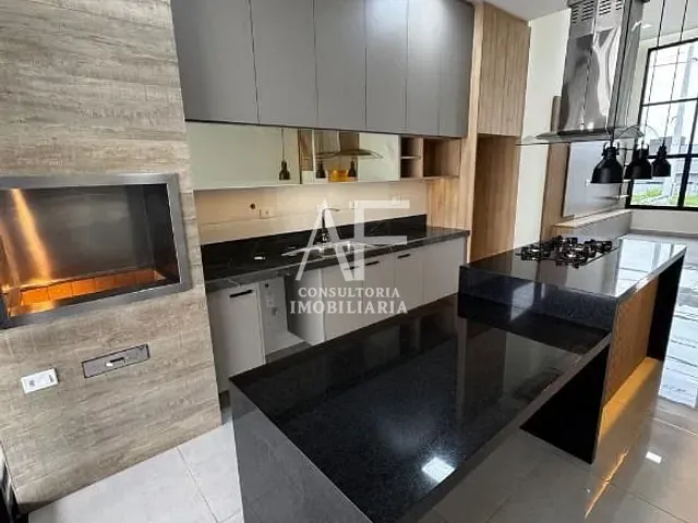 Casa com 250m² 3 quartos e 3 banheiros, à venda, no bairro Campos Do Conde em Tremembé