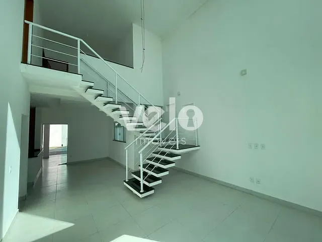 Casa 3 quartos e 5 banheiros, à venda, no bairro Piracangaguá em Taubaté