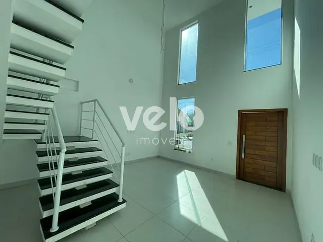 Casa 3 quartos e 5 banheiros, à venda, no bairro Piracangaguá em Taubaté
