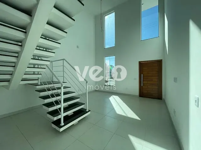 Casa 3 quartos e 5 banheiros, à venda, no bairro Piracangaguá em Taubaté