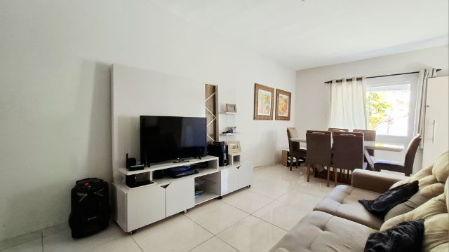 Casa com 250m² 2 quartos e 2 banheiros, à venda, no bairro Barroco (Itaipuaçu) em Maricá