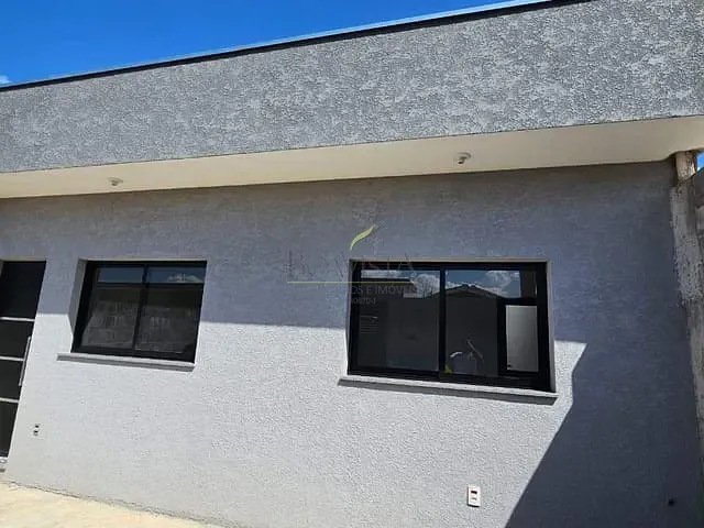 Casa 2 quartos e 1 banheiro, para alugar, no bairro Loteamento Bela Vista I em Piracaia