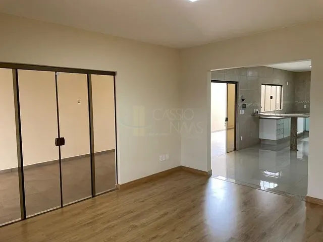 Casa com 500m² 4 quartos e 5 banheiros, à venda, no bairro Centro em Primeiro de Maio