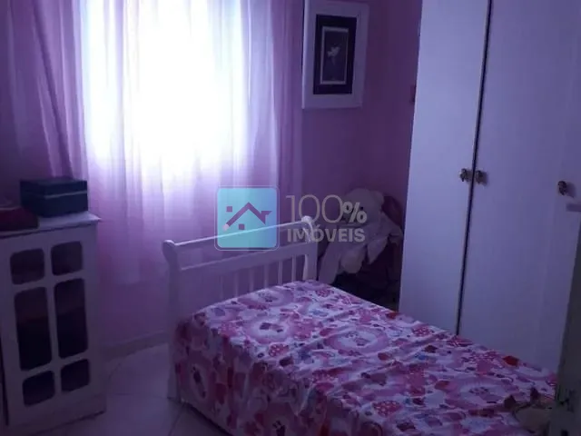 Casa com 180m² 2 quartos e 3 banheiros, à venda, no bairro Parque Residencial Uniao em São José dos Campos