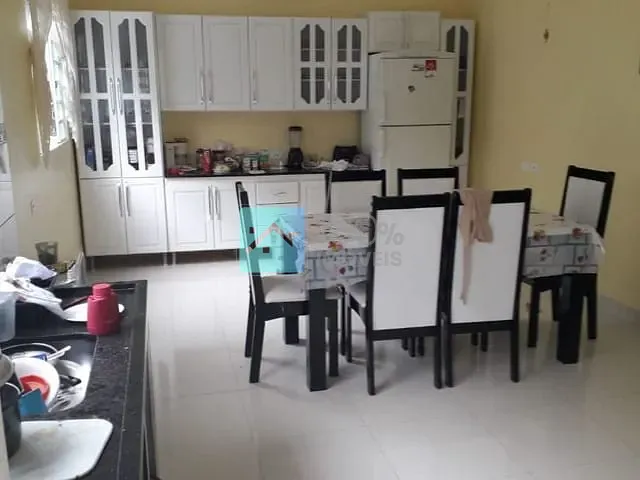 Casa com 180m² 2 quartos e 3 banheiros, à venda, no bairro Parque Residencial Uniao em São José dos Campos